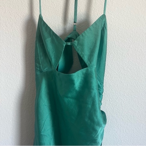 The Sei Cut Out Ruched Silk Midi Dress in Jade Size: 2 - Picture 5 of 16